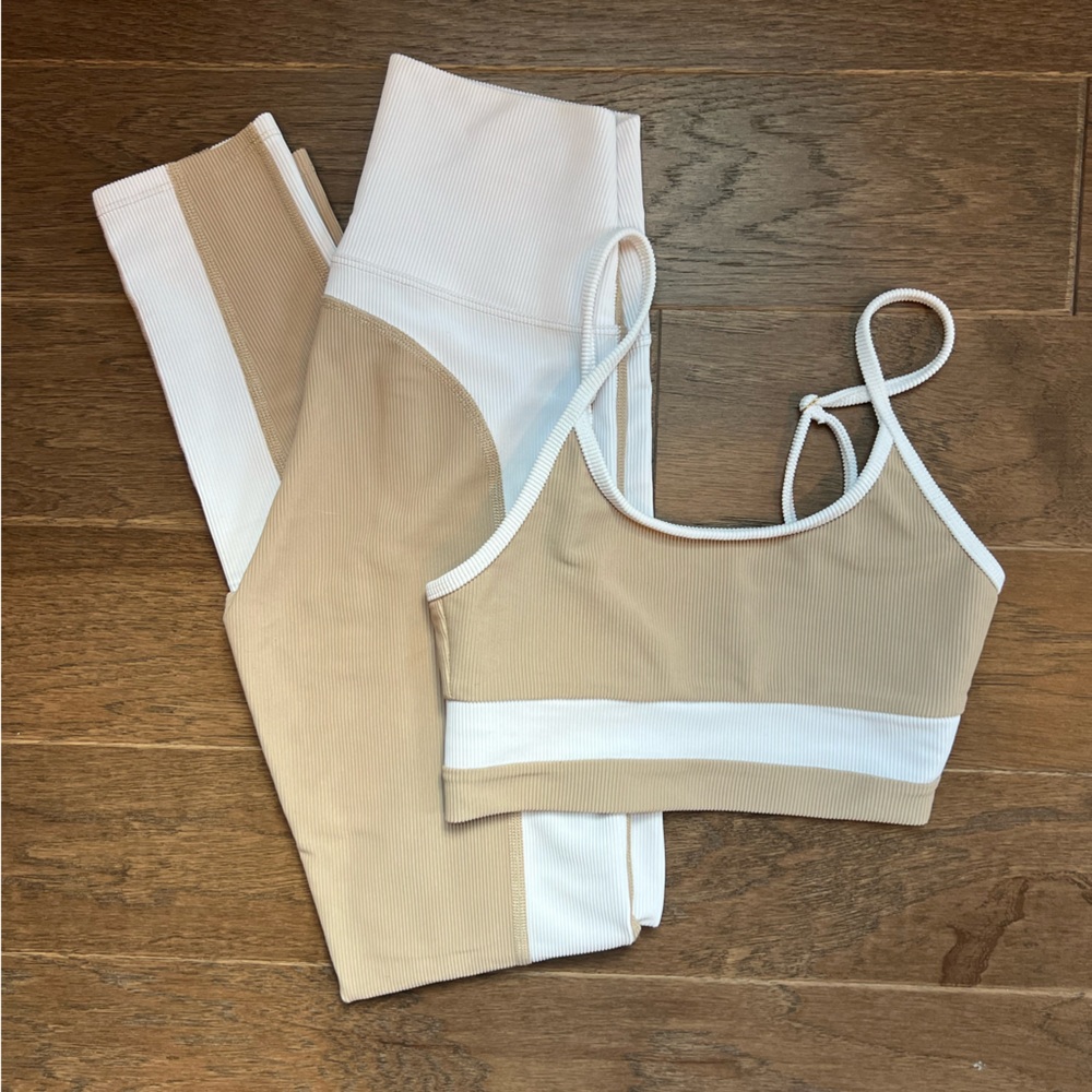 Revolve - Beach Riot - Colorblock Legging - Picture 5 of 6